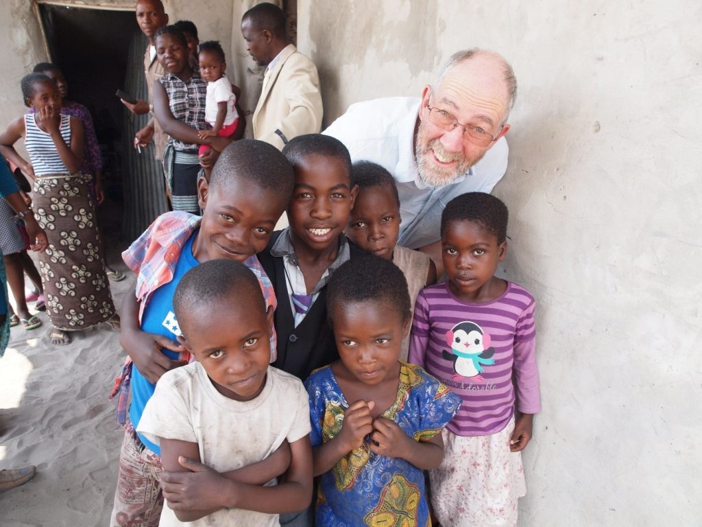 phil-with-children-at-katima-mulilo-church