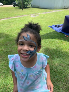 ladson vbs girl with face paint